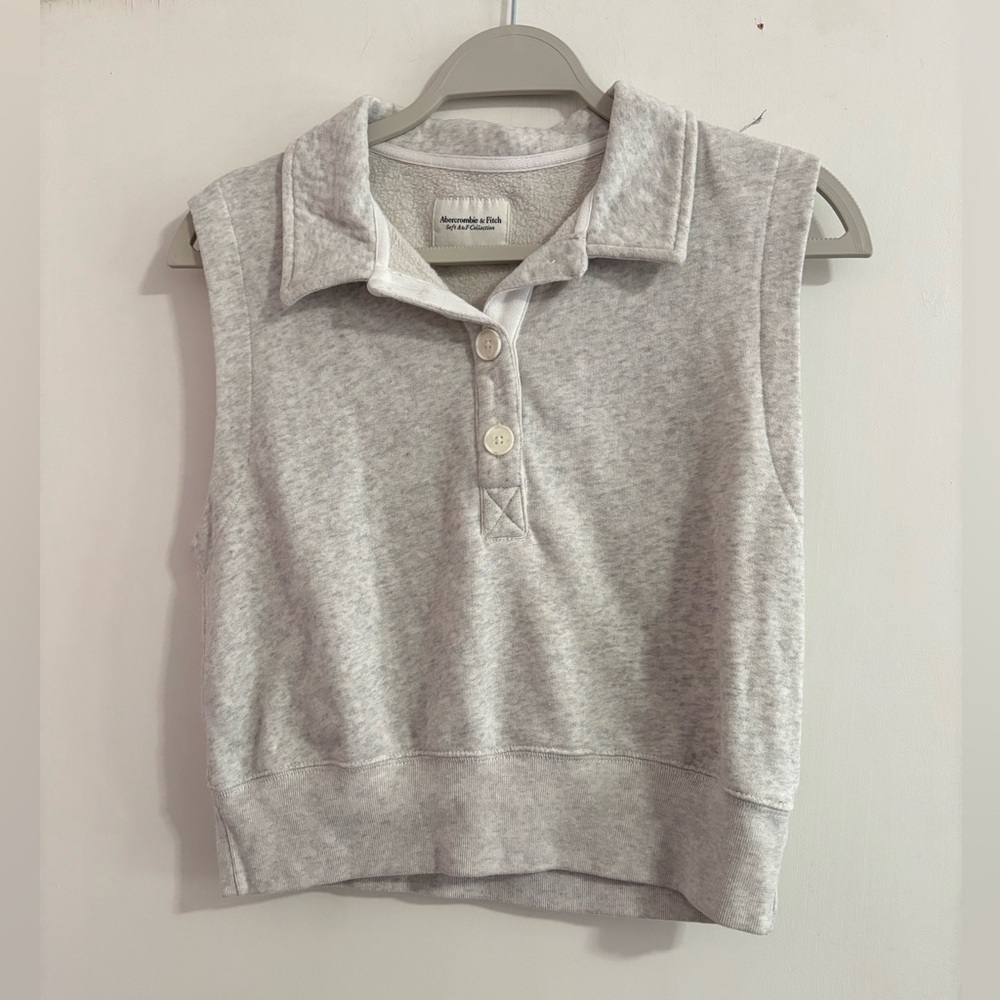 Abercrombie grey vest sweatshirt
